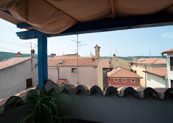 Modra Luna- With Terrace Appartamento